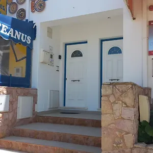 Oceanus With Private Kitchen, Bathroom And Terrace 300m From The Alloggio in famiglia